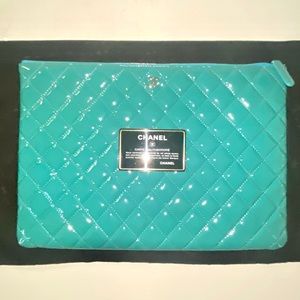 CHANEL Large Turquoise Blue Patent Leather Clutch